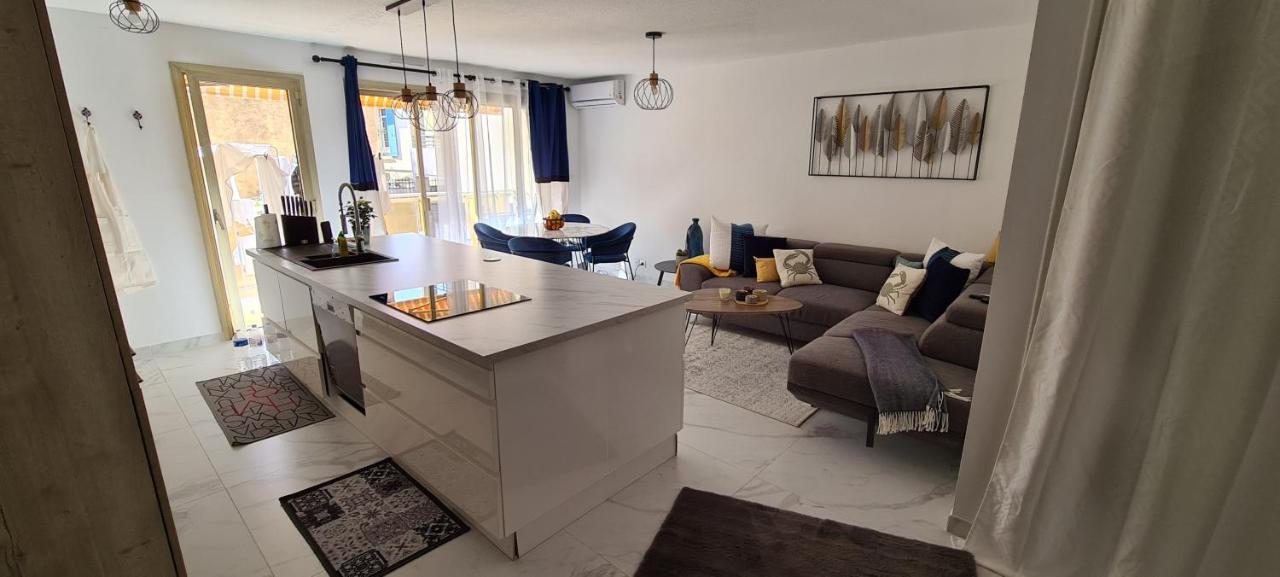 En Exclusivite T3 A 2 Pas Des Plages De St Raphael Saint-Raphaël エクステリア 写真